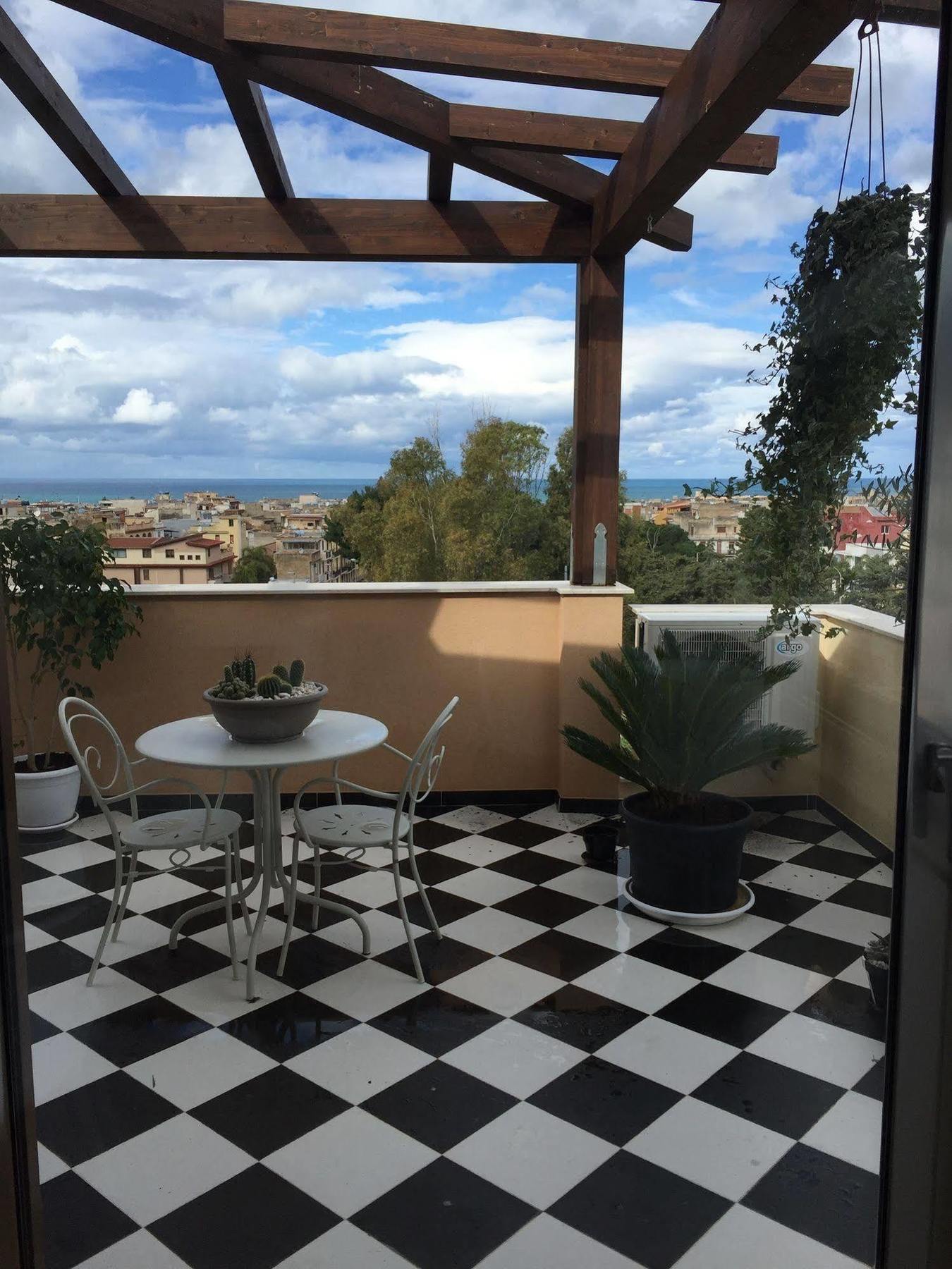 Tam Vacanze Terrasini Bed and Breakfast Buitenkant foto